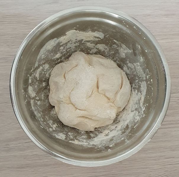 Fichier:Pate à pizza avant levée.jpg